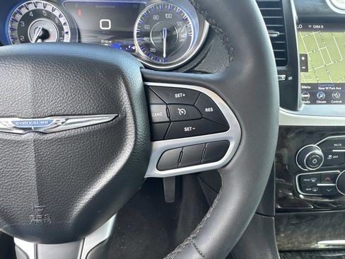 Certified 2023 Chrysler 300 Touring L w/ Popular Equipment Group image 23