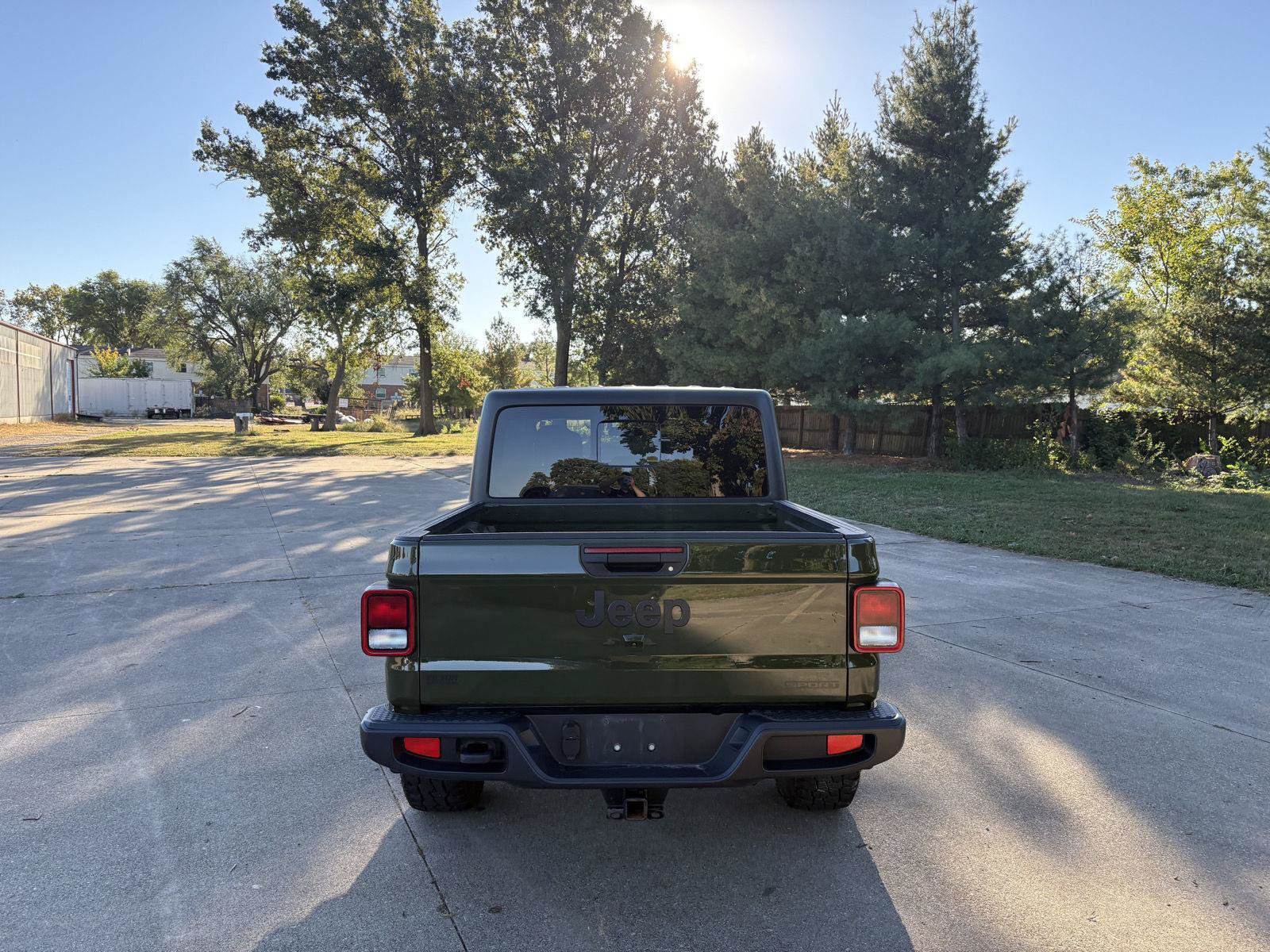 Used 2021 Jeep Gladiator Sport AWD/4WD image 22