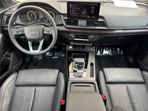 Certified 2024 Audi Q5 e Prestige w/ Prestige Package AWD/4WD image 17