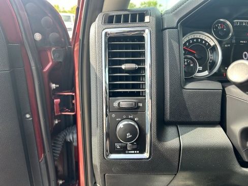 Used 2016 RAM 1500 Laramie w/ Convenience Group image 21