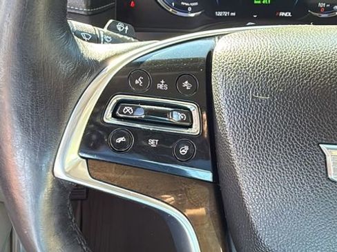 Used 2020 Cadillac Escalade Luxury image 17