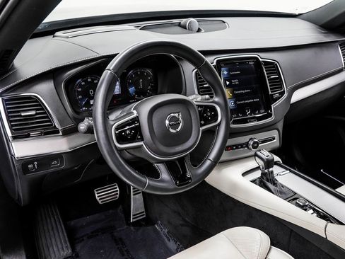 Used 2021 Volvo XC90 T6 R-Design w/ Advanced Package image 15