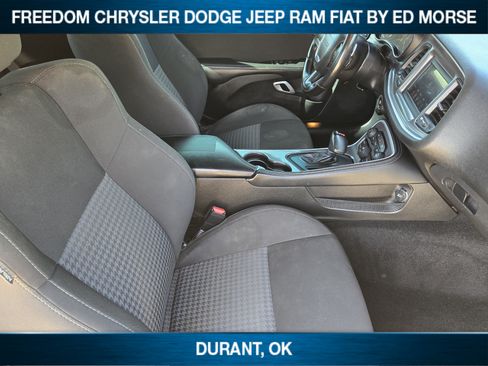 Used 2022 Dodge Challenger GT w/ Blacktop Package RWD image 9