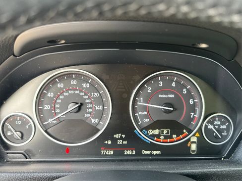 Used 2018 BMW 330i Gran Turismo xDrive AWD/4WD image 19