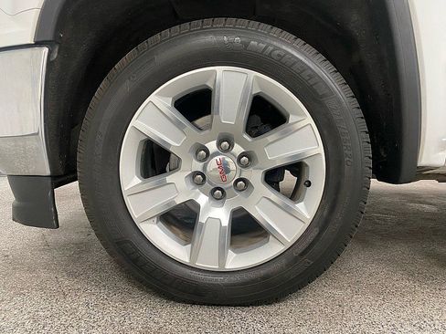 Used 2017 GMC Sierra 1500 SLE w/ SLE Value Package image 25