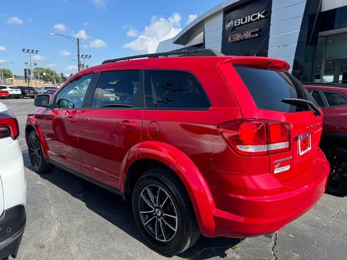 Used 2018 Dodge Journey SE w/ Connectivity Group AWD/4WD image 4