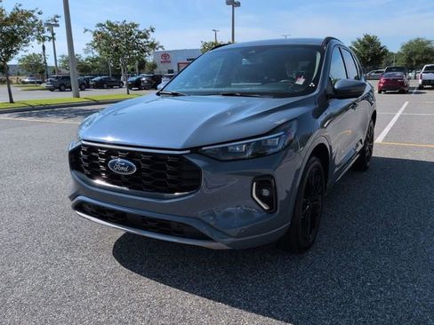 Used 2023 Ford Escape ST-Line Elite AWD/4WD image 8