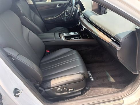 Used 2022 Genesis G80 2.5T w/ Advanced Package RWD image 13
