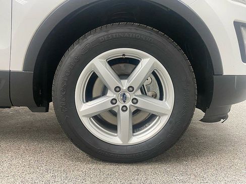 Used 2017 Ford Explorer XLT w/ Equipment Group 201A image 31