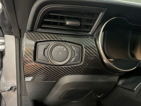 Used 2020 Ford Mustang Shelby GT500 w/ Technology Package image 17