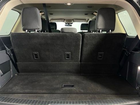 Used 2024 Ford Expedition XLT image 23