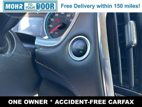 Used 2021 Chevrolet Traverse LT image 20