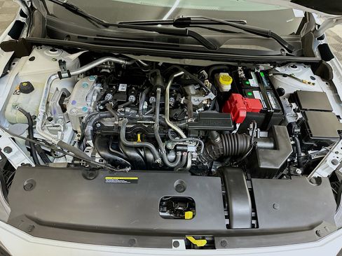 Used 2024 Nissan Sentra S FWD image 33