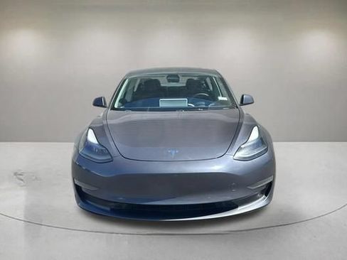 Used 2023 Tesla Model 3 Standard Range RWD image 2