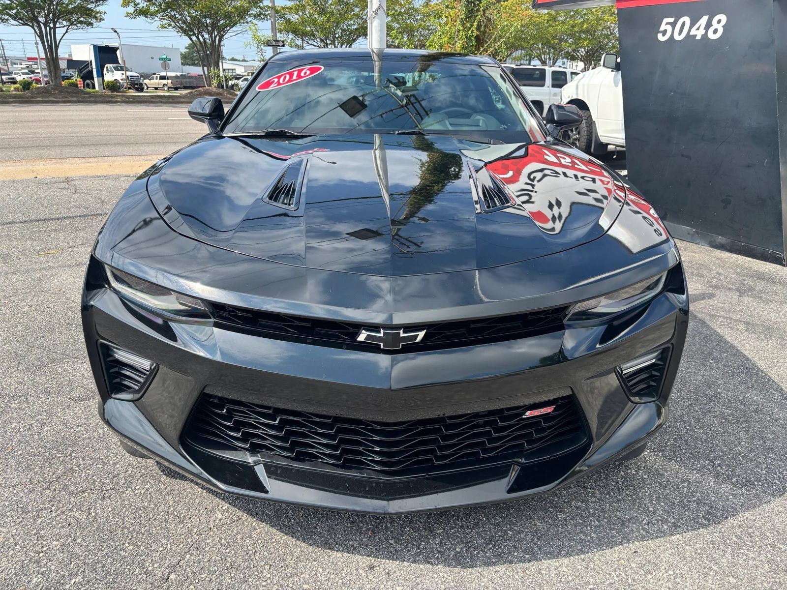 Used 2016 Chevrolet Camaro SS RWD image 8