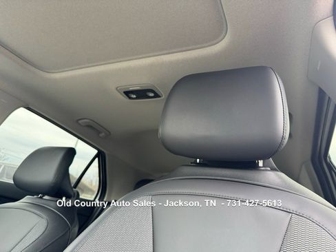 Used 2023 Kia Niro EX Touring image 27