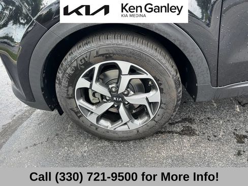 Certified 2022 Kia Sportage LX FWD image 17