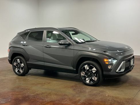 Used 2025 Hyundai Kona SEL AWD/4WD image 22