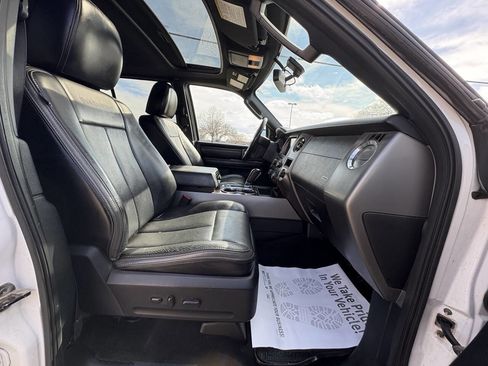Used 2016 Ford Expedition EL Platinum image 27