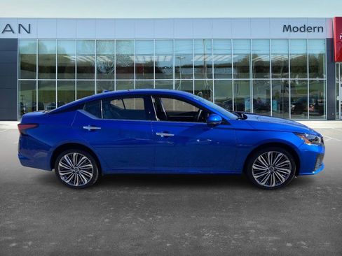 Certified 2025 Nissan Altima 2.5 SL image 4