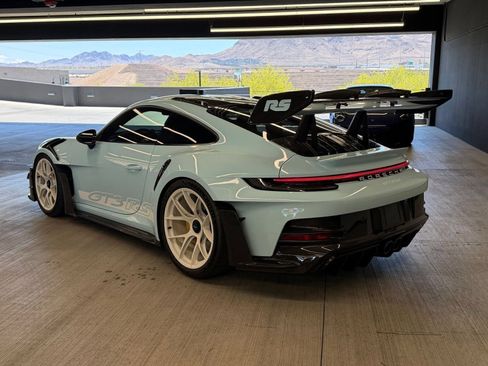 Certified 2025 Porsche 911 GT3 RS RWD image 3