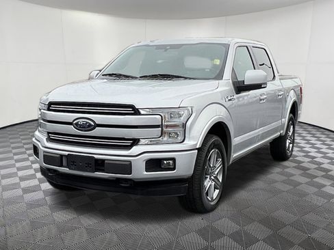 Used 2018 Ford F150 Lariat w/ Equipment Group 502A Luxury image 3