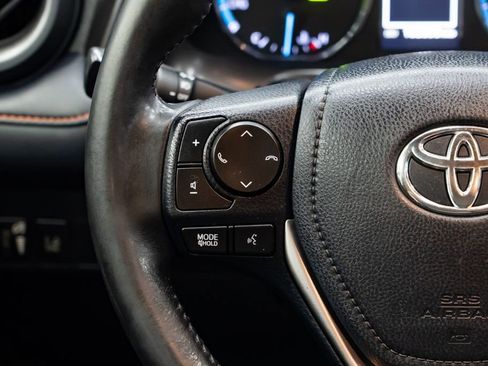 Used 2018 Toyota RAV4 SE w/ Advanced Technology Package AWD/4WD image 15