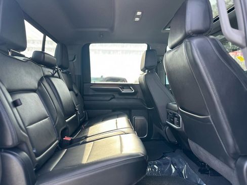 Used 2025 GMC Sierra 3500 Denali AWD/4WD image 17