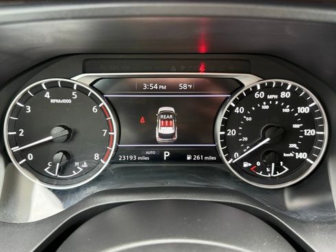 Used 2023 Nissan Rogue S image 27