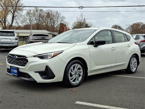 Certified 2025 Subaru Impreza 2.0i image 3