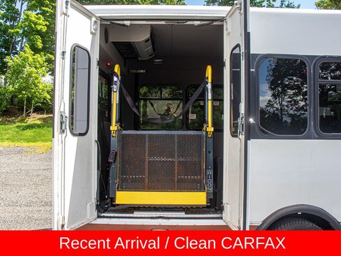 Used 2014 Ford E-450 and Econoline 450 Super Duty w/ Shuttle Bus Prep Package RWD image 14