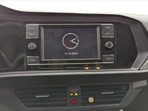 Used 2021 Volkswagen Jetta SE image 24