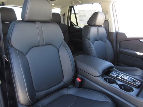 Certified 2025 Honda Pilot EX-L image 10