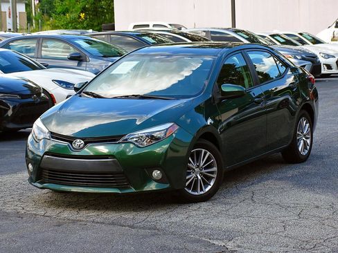 Used 2015 Toyota Corolla LE Premium FWD image 6