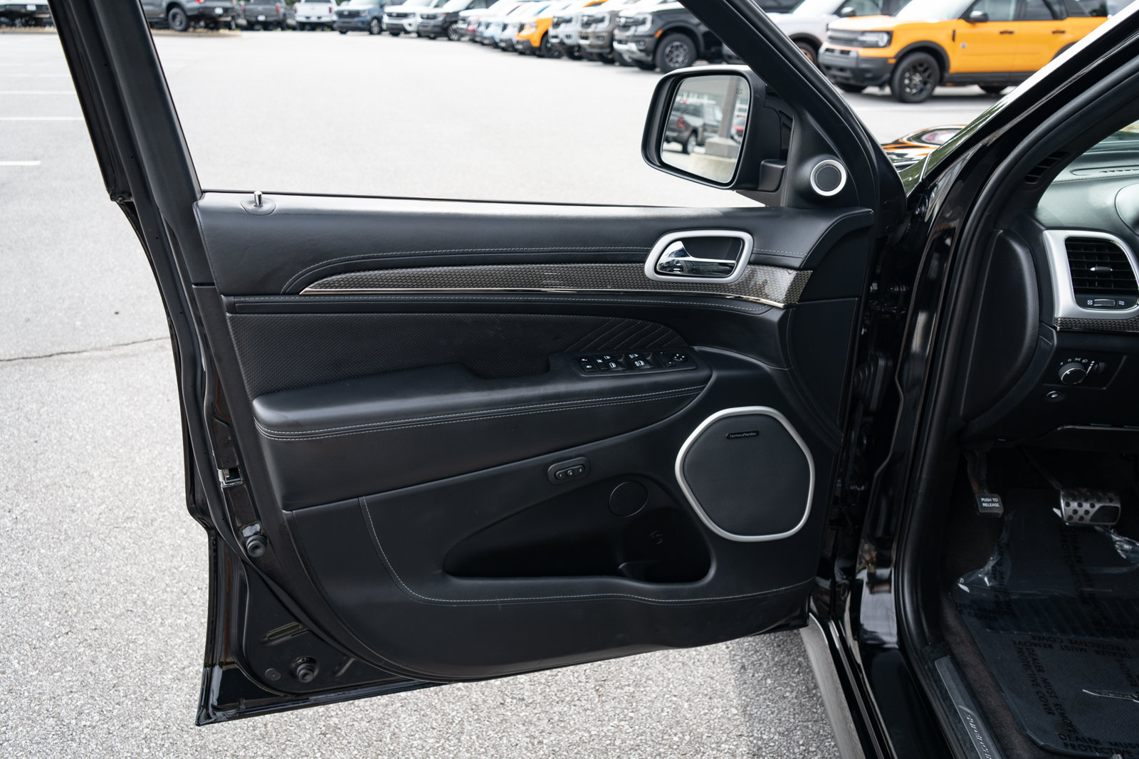 Used 2018 Jeep Grand Cherokee Trackhawk AWD/4WD image 33