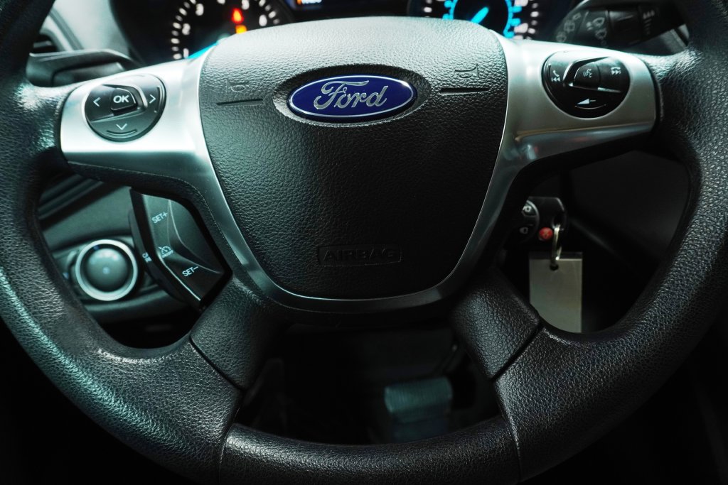 Used 2016 Ford Escape SE w/ Equipment Group 201A AWD/4WD image 16