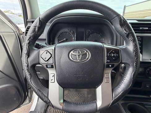 Used 2022 Toyota 4Runner SR5 RWD image 9