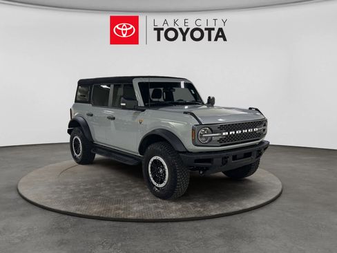 Used 2024 Ford Bronco Badlands AWD/4WD image 13