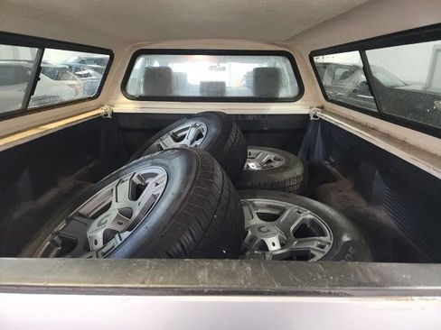 Used 2012 Toyota Tundra 4x4 Double Cab image 16