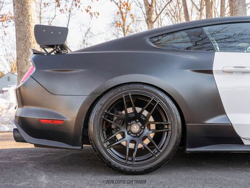 Used 2017 Ford Mustang GT Premium image 10