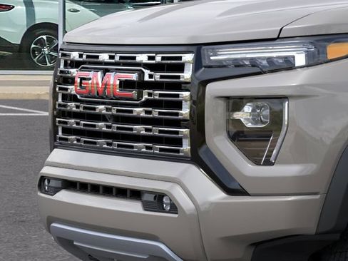 New 2026 GMC Canyon Denali AWD/4WD image 13
