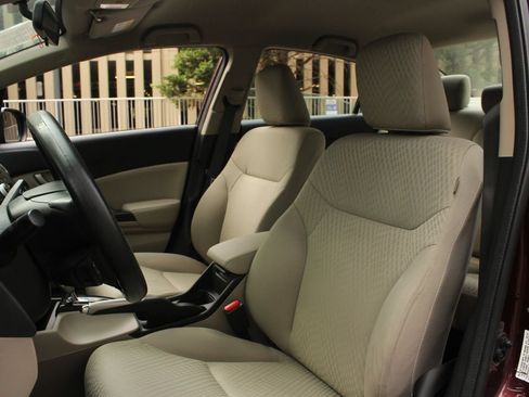 Used 2015 Honda Civic LX image 16