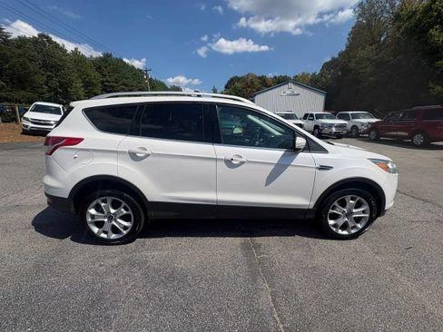 Used 2015 Ford Escape Titanium AWD/4WD image 6