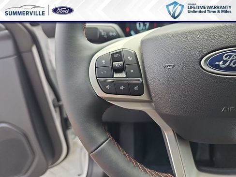New 2026 Ford Explorer Active w/ Active Comfort Package RWD image 21