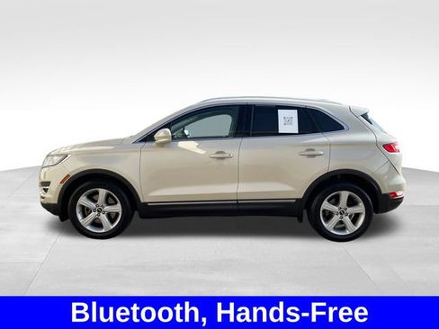 Used 2018 Lincoln MKC Premiere AWD/4WD image 2
