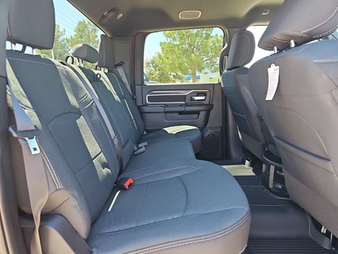 New 2026 RAM 2500 Big Horn AWD/4WD image 25