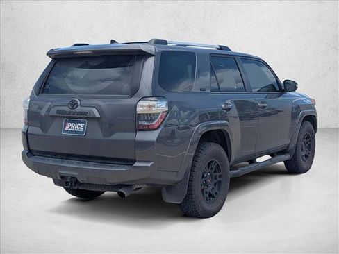 Used 2022 Toyota 4Runner SR5 Premium w/ Moonroof Package RWD image 4