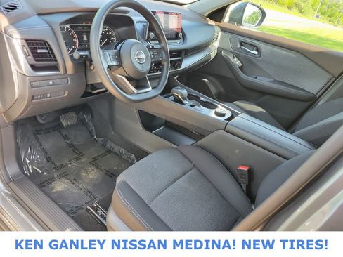 Used 2023 Nissan Rogue SV AWD/4WD image 25