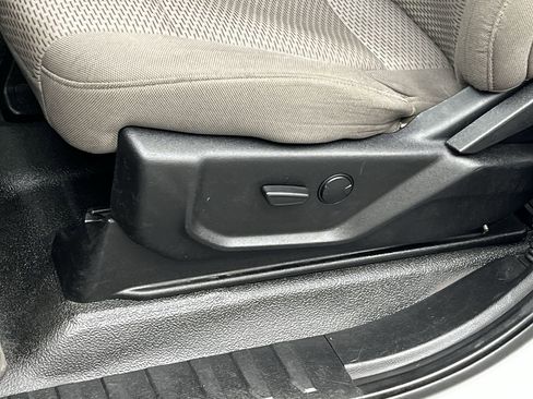 Certified 2020 Ford F250 XLT w/ XLT Value Package image 12