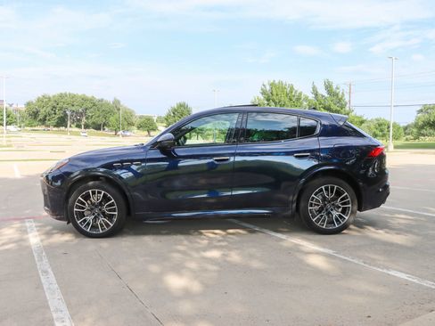 Used 2023 Maserati Grecale Modena AWD/4WD image 4